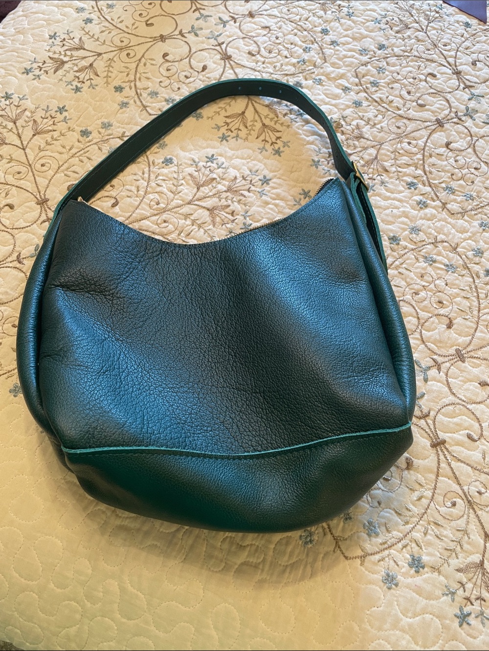 Portland Leather Deep Green Pebbled Shoulder Bag - Picture 2 of 5